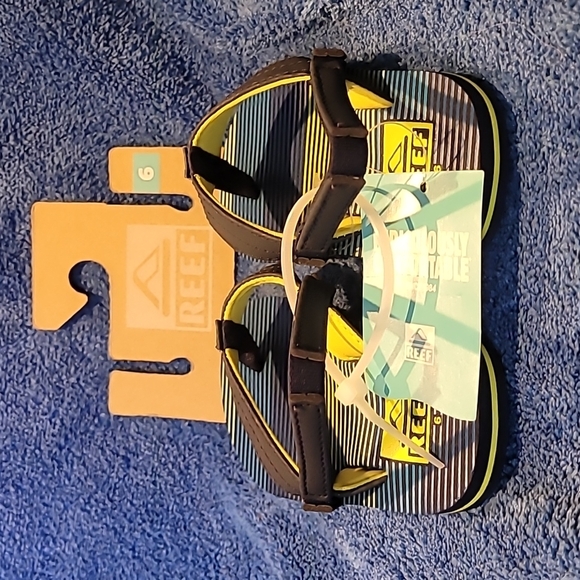 New with tags Reef Little Uni kids size 6 sandles - Picture 4 of 6